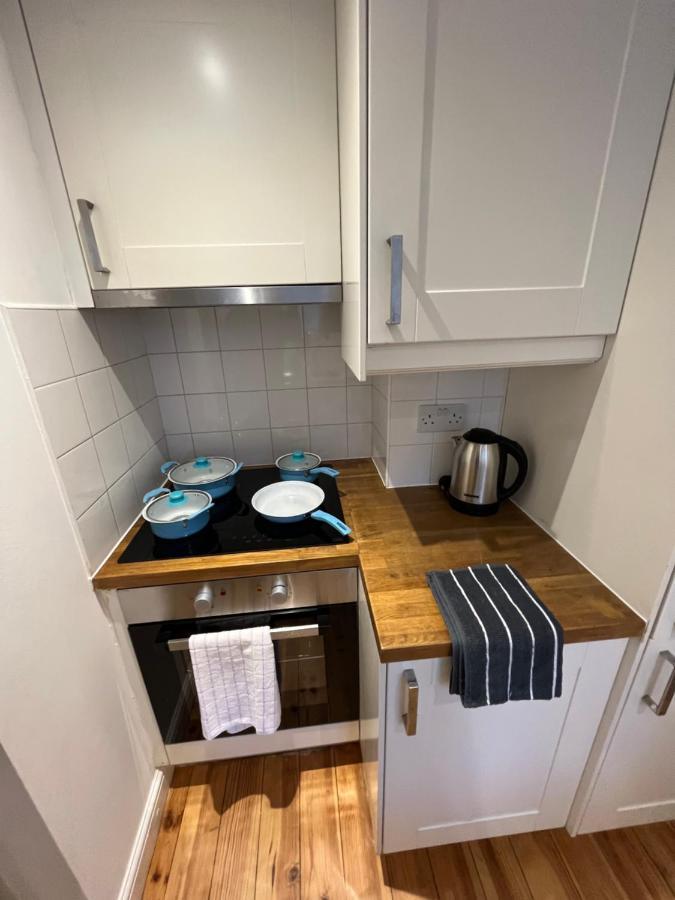 Apartament Modern Next To Little Venice Londra